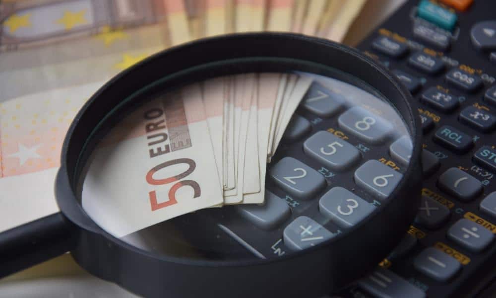 Jak emocje wpływają na nasze decyzje finansowe?